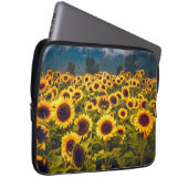 Gelbe Blume für Blumenfelder Laptopschutzhülle (Vorne Rechts)