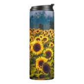 Gelbe Blume für Blumenfelder Thermosbecher (Nach links gedreht)