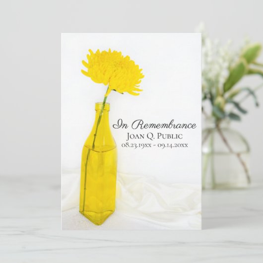 Gelbe Blume im Vase-Bestattungsdienst Programm (Stehend Vorderseite)