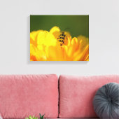 Gelbe Blume überzogene Leinwand (Insitu (Wohnzimmer))