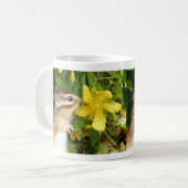 Gelbe Blume und Chipmunk (4) Kaffeetasse (Vorderseite Links)