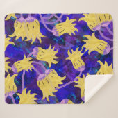 Gelbe Blumen: Aquarellbilder mit dunklem Hintergru Sherpadecke (Vorderseite (Horizontal))