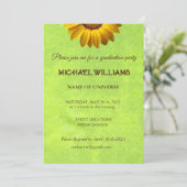 Gelbe Blumen auf Abstrakt-grüner Monogram Einladung (Stehend Vorderseite)