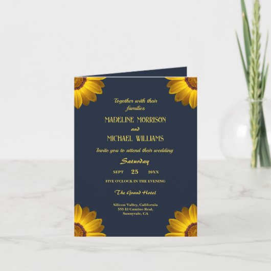 Gelbe Blumen auf Navy Blue-Hintergrund Monogram in Einladung (Vorderseite)