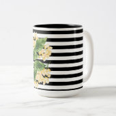 Gelbe Blumen auf schwarz-weißen Streifen Zweifarbige Tasse (VorderseiteRechts)