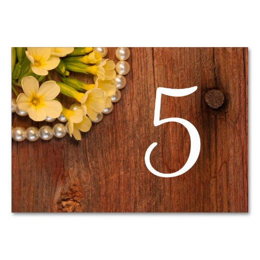 Gelbe Blumen, Perlen aus Stallholz, Hochzeit Tischnummer (Rückseite)