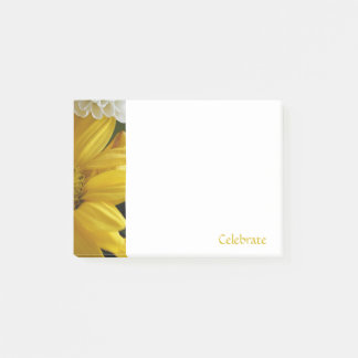 Gelbe Blumen Post-It Notizen zum Feiern