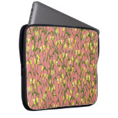 Gelbe Blumen Rosa Hintergrund Vintag Laptopschutzhülle (Vorne Rechts)