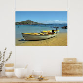 Gelbe Boote am goldgelben Strand Poster (Küche)