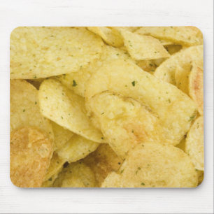 Gelbe Chips als Hintergrund Mousepad
