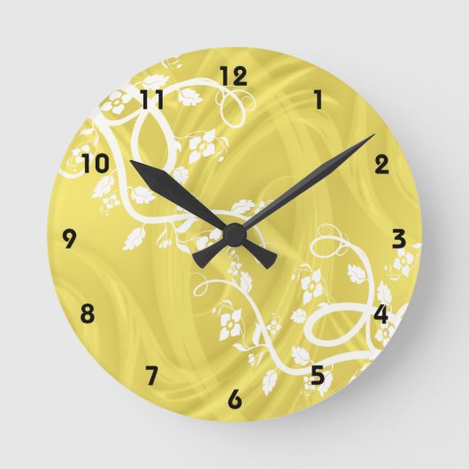 Gelbe Curlen mit Filigrel und Blütenblättern Runde Wanduhr (Vorderseite)