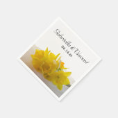 Gelbe Daffodien auf der Hochzeit des weißen Frühli Serviette (Ecke)