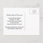 Gelbe Daffodien auf weißer Hochzeit speichern das Ankündigungspostkarte (Rückseite)