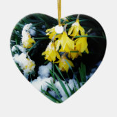 Gelbe Daffodien Blume im Schnee Keramikornament (Vorne)