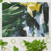 Gelbe Daffodien Blume im Schnee Küchentuch (Gefaltet)