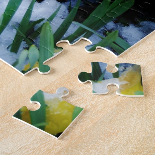 Gelbe Daffodien Blume im Schnee Puzzle (Seite)
