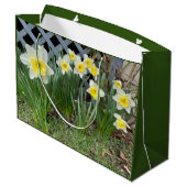 Gelbe Daffodien Große Geschenktüte (Rückseite Schrägansicht)