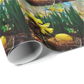 Gelbe Daffodien und ein Gelbes Osterei Geschenkpapier (Rolleneckpunkt)