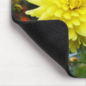 Gelbe Dahlien Mousepad (Ecke)