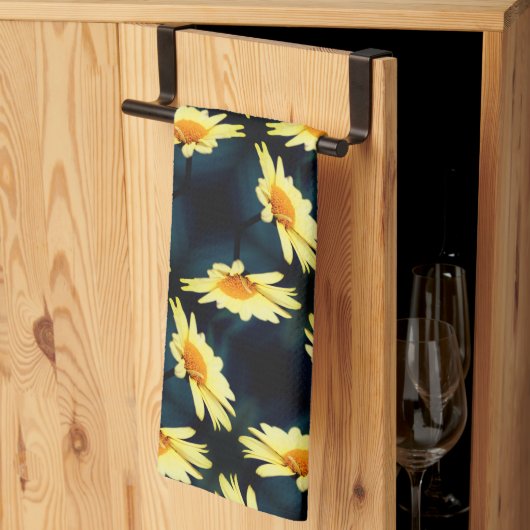 Gelbe Daisy-Blume Nah Up-Muster Geschirrtuch (Drittel gefaltet)