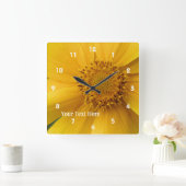 Gelbe Daisy Blume Petals und Mitte Personalisiert Quadratische Wanduhr (Zuhause)