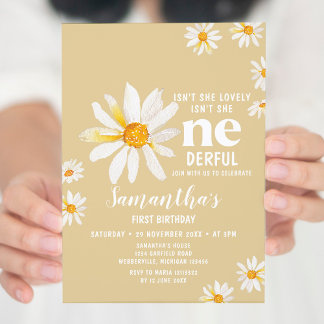 Gelbe Daisy-Blume sind nicht einmal ihr Geburtstag Einladung