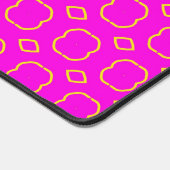 Gelbe dekorative Formen rosa Muster Schreibtischunterlage (Ecke)