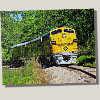 Gelbe Diesel-Motor-Lokomotivbahn Puzzle