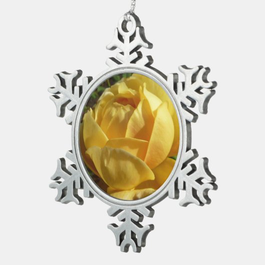 Gelbe Englische Rose Schneeflocken Zinn-Ornament (Rechts)