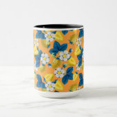 Gelbe Erdbeeren auf Orange Tasse (Zentrum)