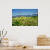 Gelbe Frühlingsfeld im zyprischen Gebirge Poster (Küche)