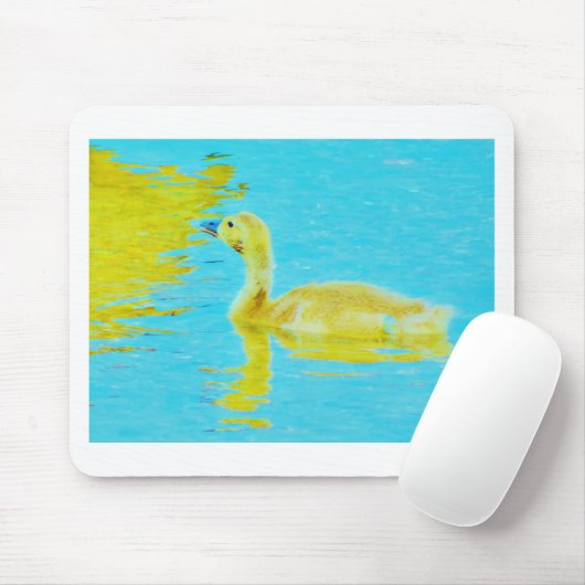 Gelbe Gänse mit hellblauem Wasser Mousepad (Mit Mouse)