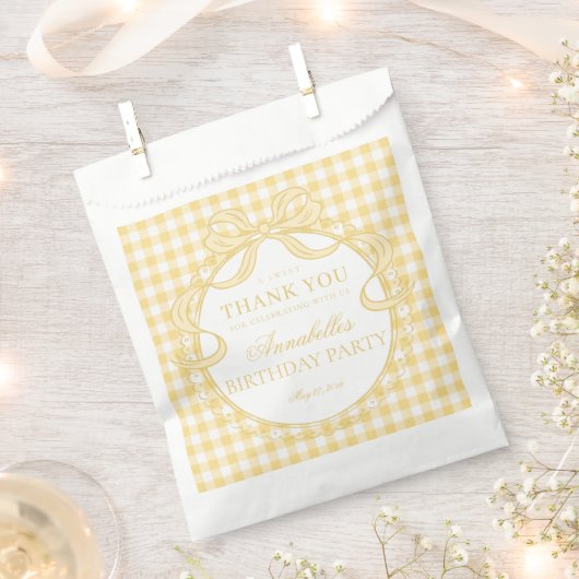 Gelbe Gingham Coquette-Schleifen-Geburtstagsfeier- Geschenktütchen (Ausgeschnitten)