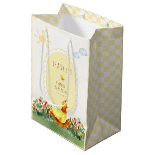 Gelbe Gingham-Farm Kleines Hühner-Baby-Shower Mittlere Geschenktüte