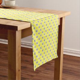 Gelbe Gingham und Lila Blüten Land Kurzer Tischläufer