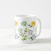 Gelbe, grüne, weiße Rosen - Farbstifstiftgestaltun Kaffeetasse (VorderseiteRechts)