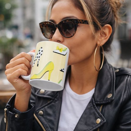 Gelbe Heelse Lady Chic Kaffeetasse