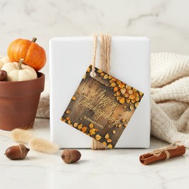 Gelbe Herbstlaube auf Erntedank aus Stallholz Geschenkanhänger