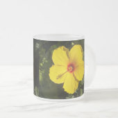 Gelbe Hibiskus Blume Mattglastasse (VorderseiteRechts)