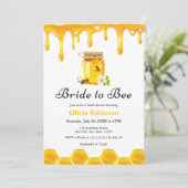 Gelbe Honigbräune zum Brautparty Biene Einladung (Stehend Vorderseite)