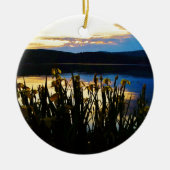 Gelbe Iris am Ufer des Arrowhad-Sees Keramikornament (Vorne)