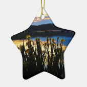 Gelbe Iris am Ufer des Arrowhad-Sees Keramikornament (Links)