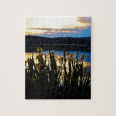 Gelbe Iris am Ufer des Arrowhad-Sees Puzzle (Vertikal)