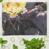 Gelbe Kaktusblüte Geschirrtuch (Gefaltet)