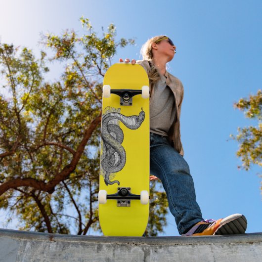 Gelbe Kobra - Skateboard (Außenbereich 1)