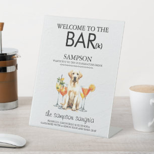 Gelbe Labrador Bar Sockelschild