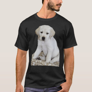 Gelbe Labrador Hübsch sitzen T-Shirt