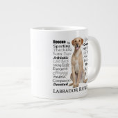 Gelbe Labrador Tracks Jumbo-Tasse (Vorderseite Rechts)