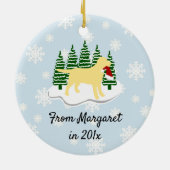 Gelbe Labrador-Weihnachtsimmergrün-Schneeflocken Keramikornament (Hinten)