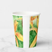 Gelbe Lilien im Gartenposter Pappbecher (Rechts)